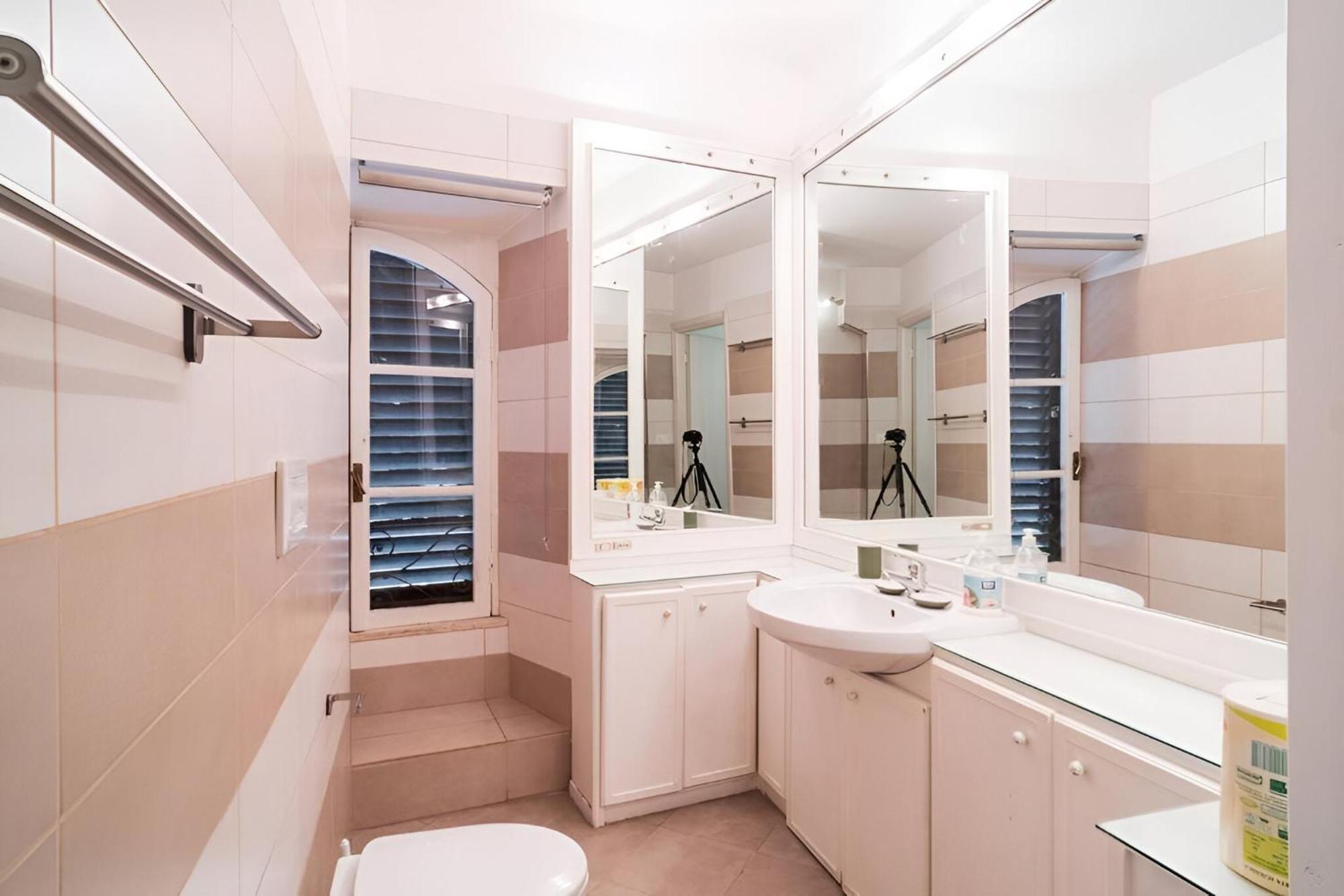 Trevi's Buddyrent Apartment Rom